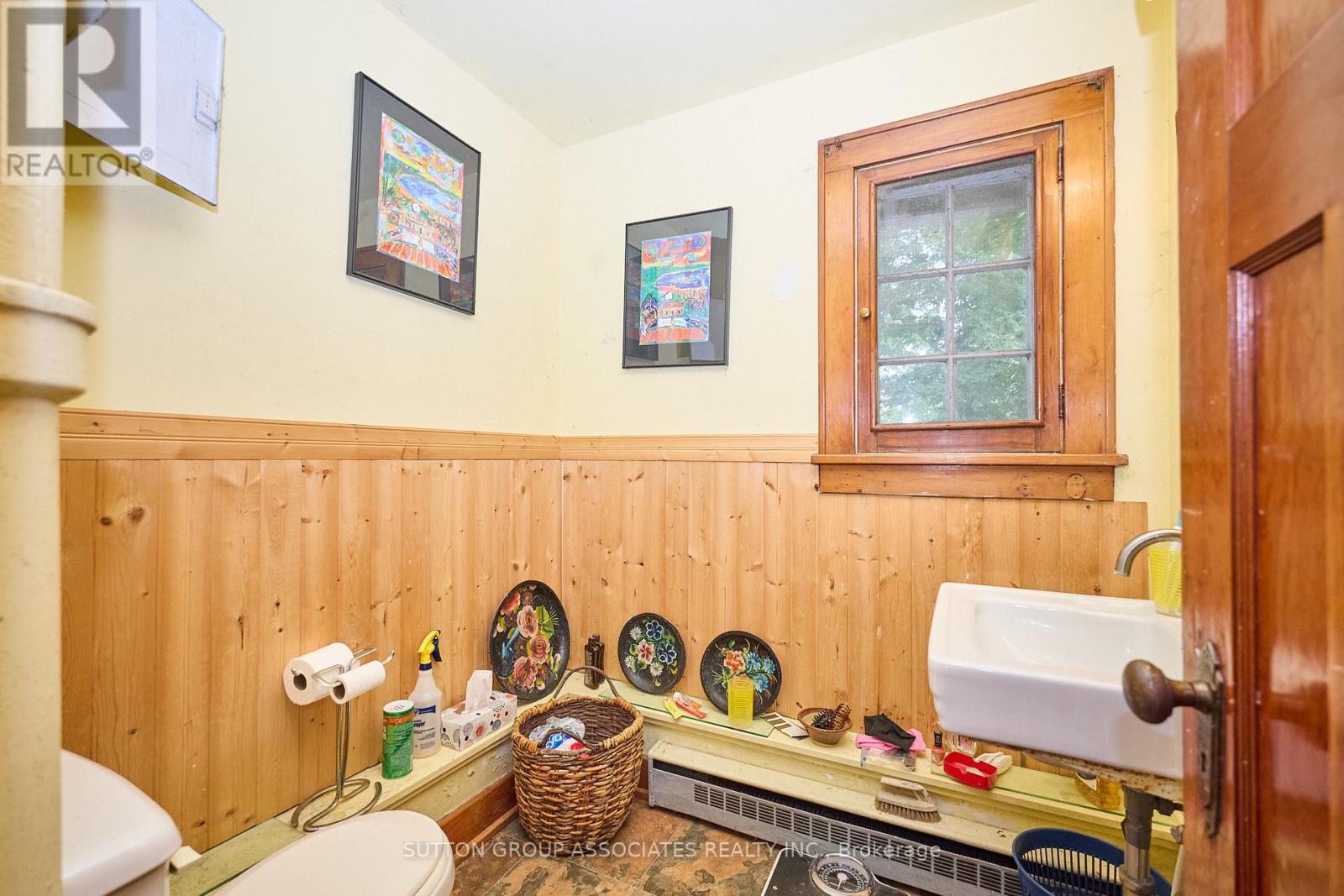 Photo 11 of 10427 Lakeshore Road, Wainfleet ON