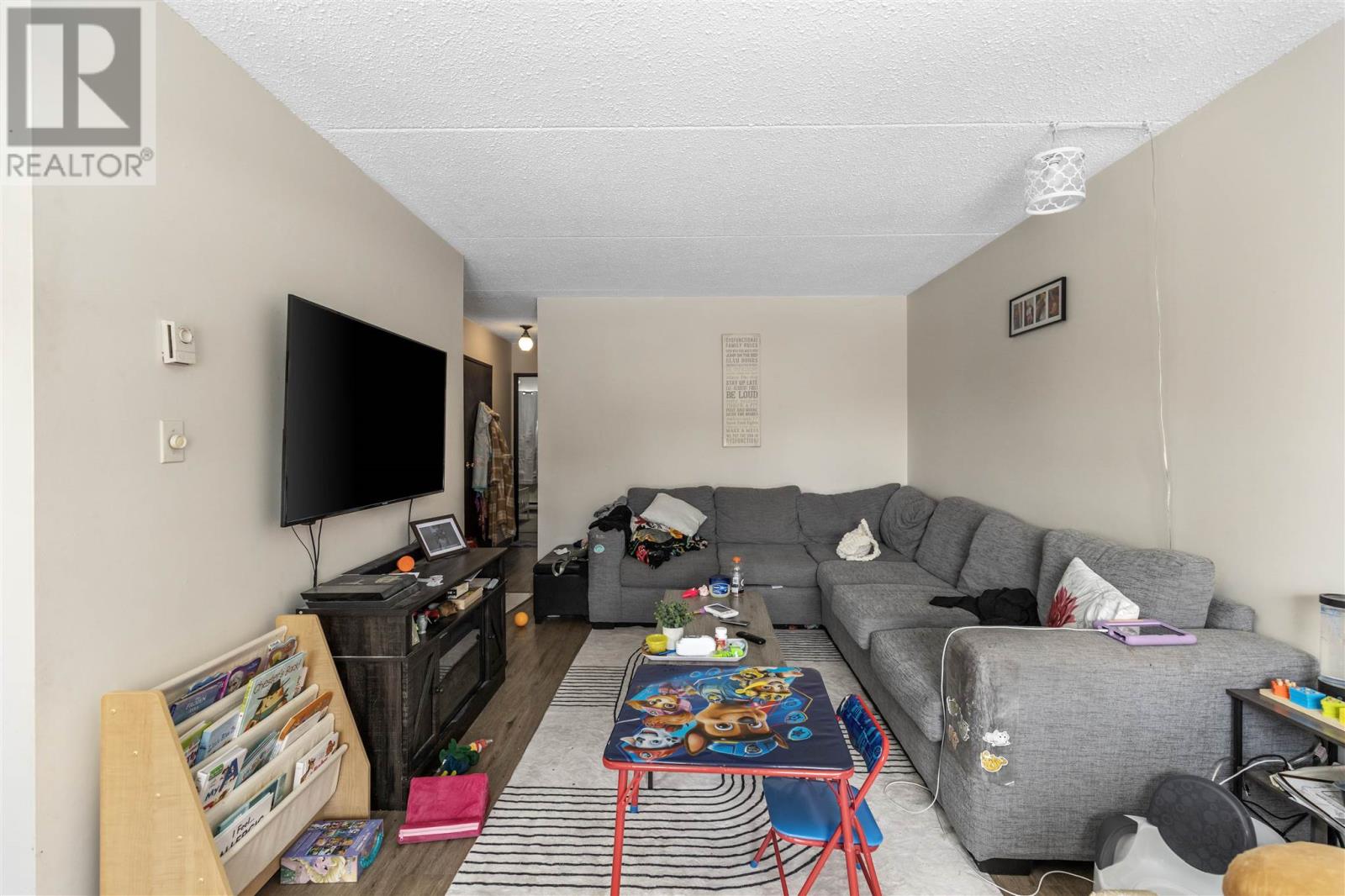 Photo 3 of 269 Goulais Ave, Sault Ste Marie ON