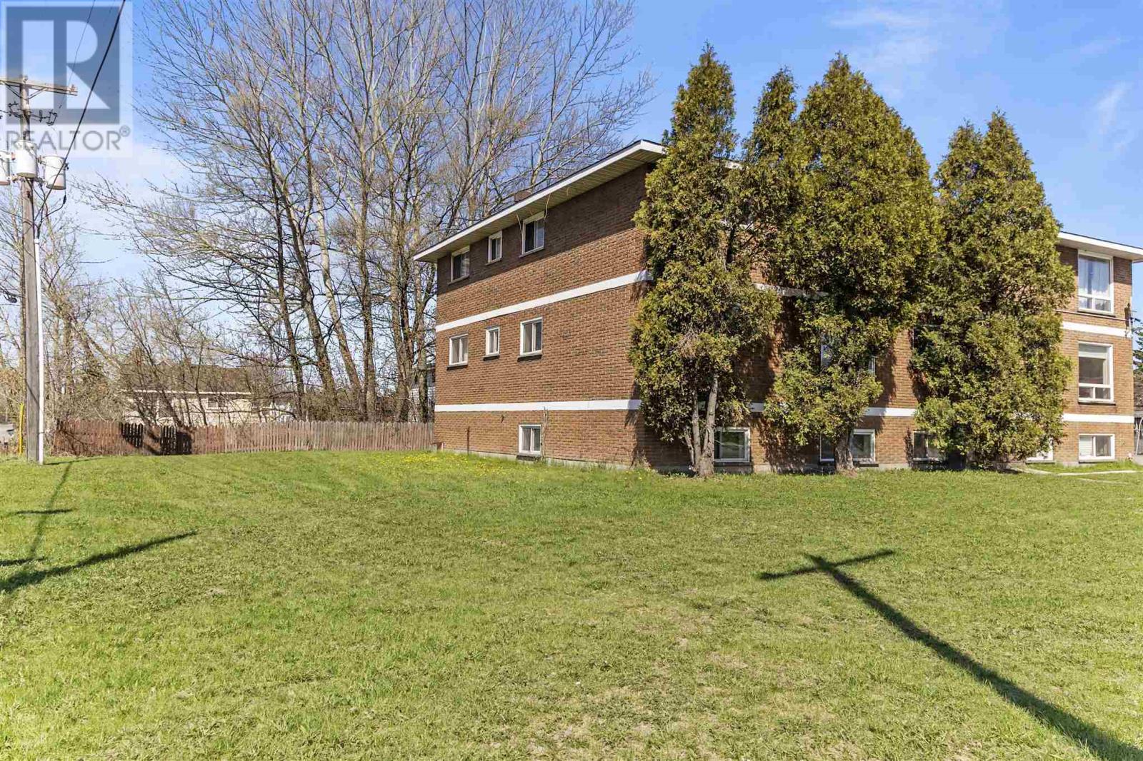 Photo 25 of 269 Goulais Ave, Sault Ste Marie ON