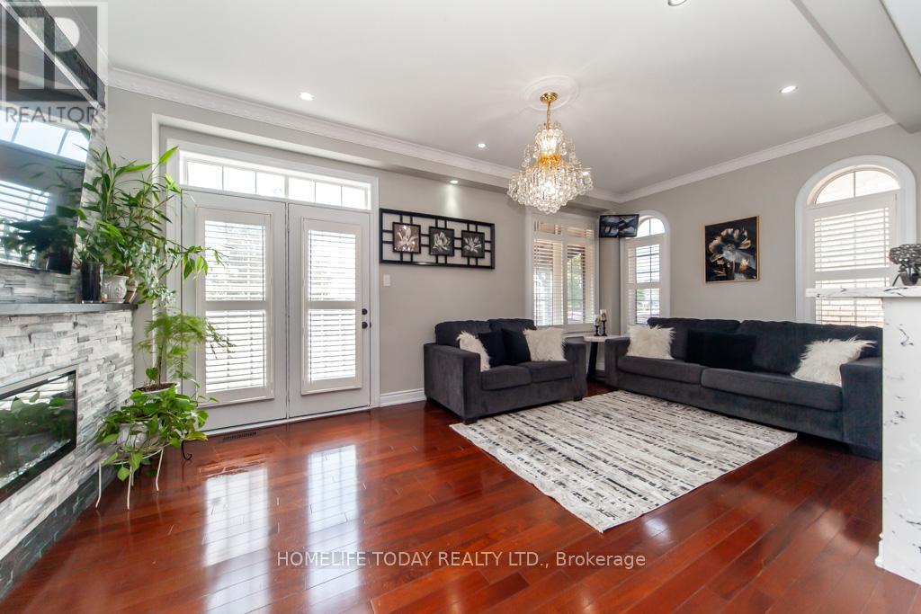 Photo 45 of 238 Wardlaw Place, Vaughan ON