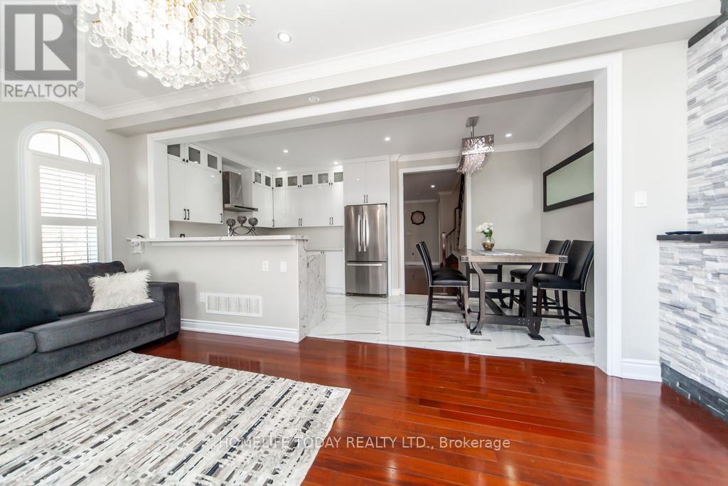 Photo 24 of 238 Wardlaw Place, Vaughan ON
