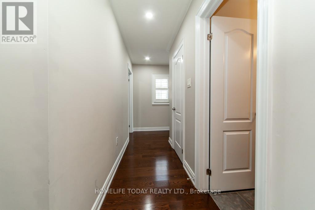Photo 17 of 238 Wardlaw Place, Vaughan ON