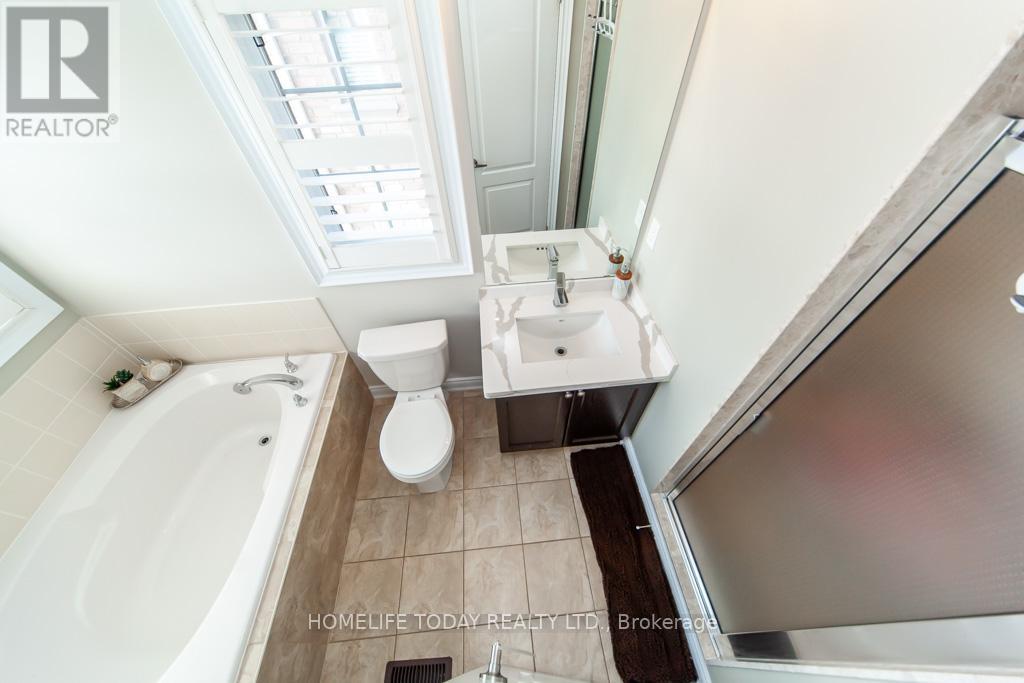 Photo 19 of 238 Wardlaw Place, Vaughan ON