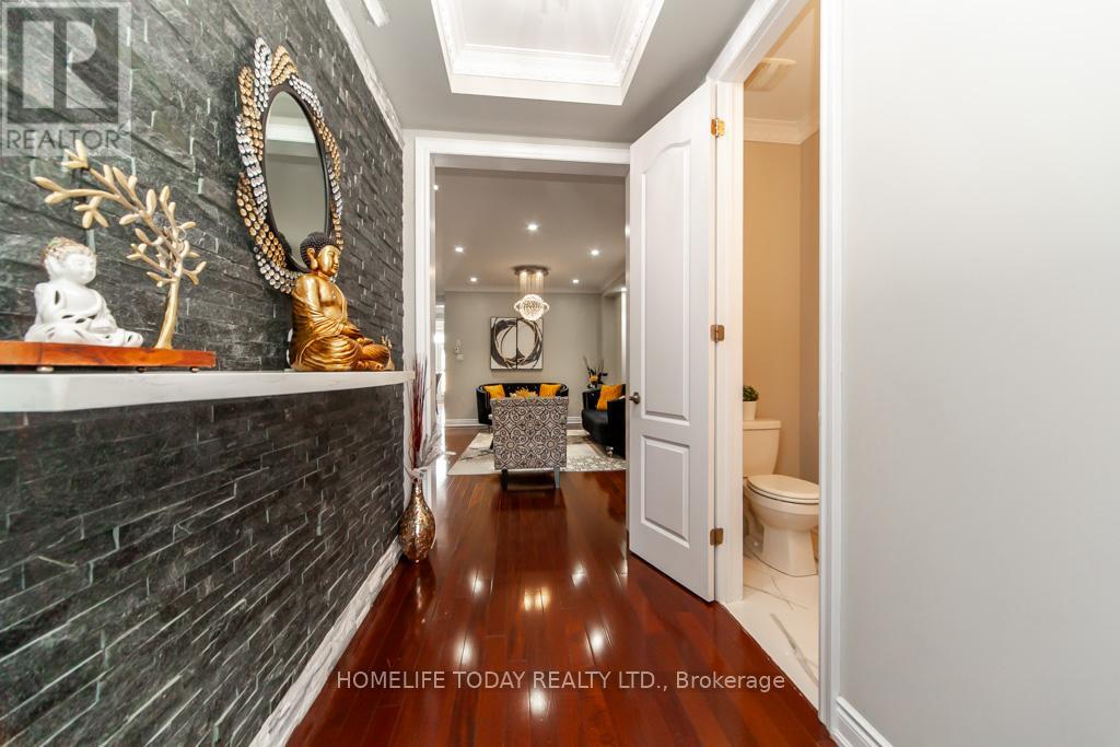 Photo 43 of 238 Wardlaw Place, Vaughan ON
