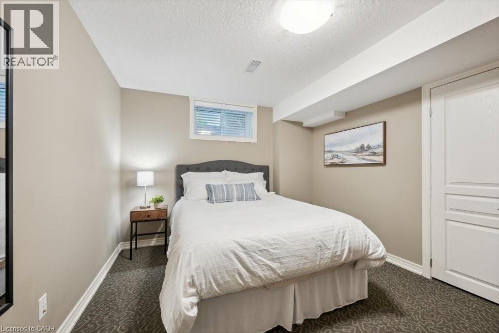 Photo 29 of 572 Falconridge Crescent, Kitchener ON