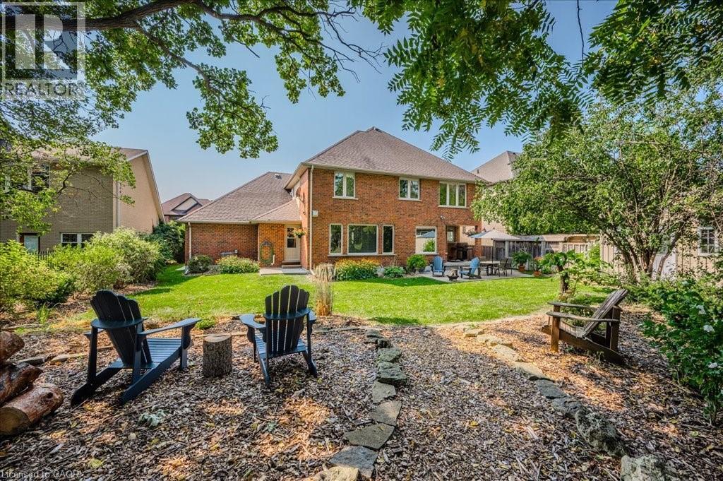 Photo 38 of 572 Falconridge Crescent, Kitchener ON