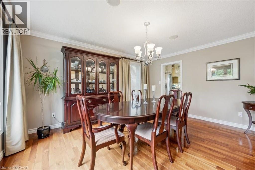 Photo 26 of 572 Falconridge Crescent, Kitchener ON