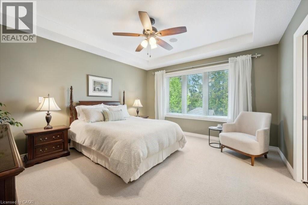 Photo 8 of 572 Falconridge Crescent, Kitchener ON