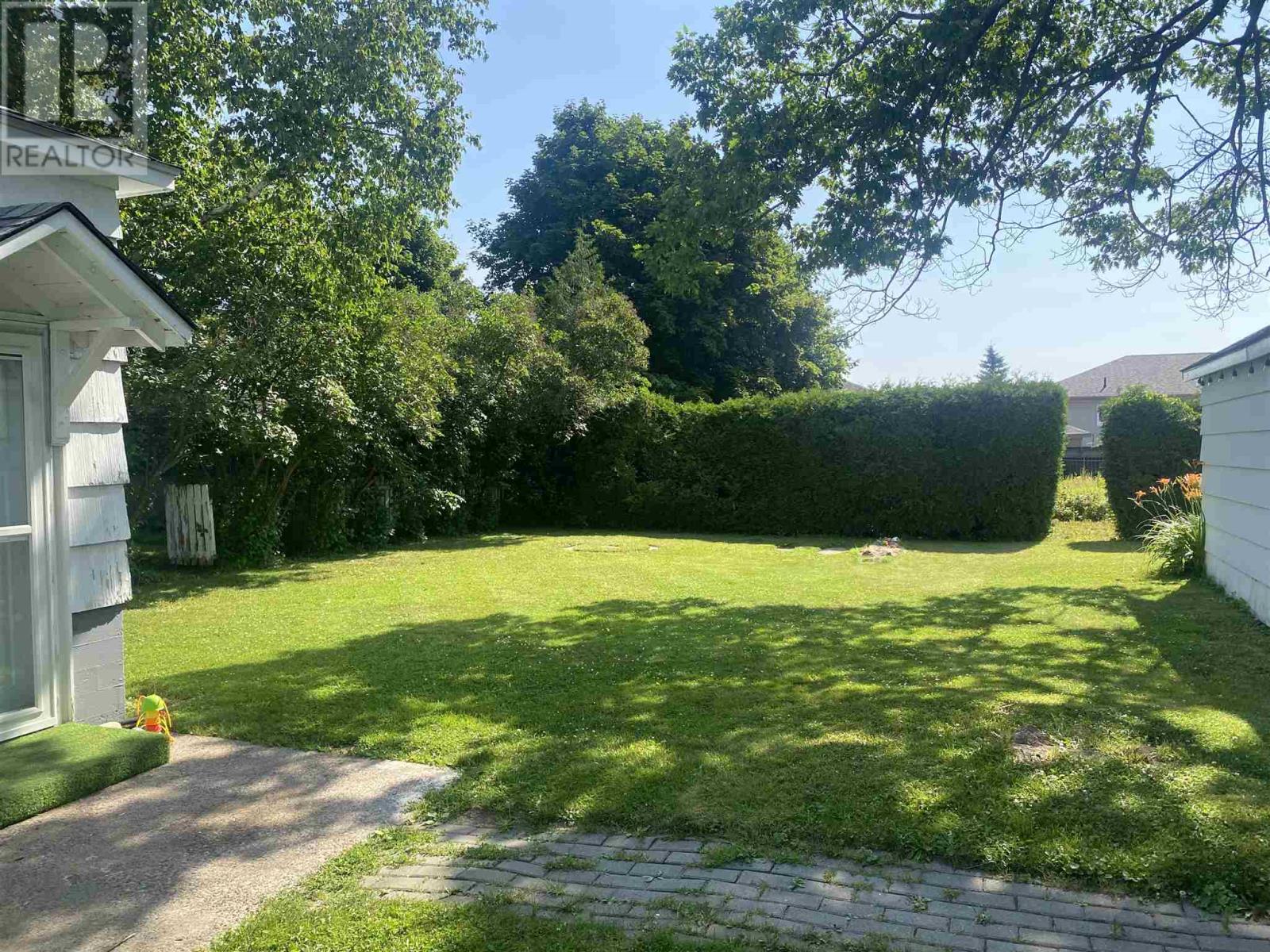 Photo 31 of 548 Lake St, Sault Ste Marie ON