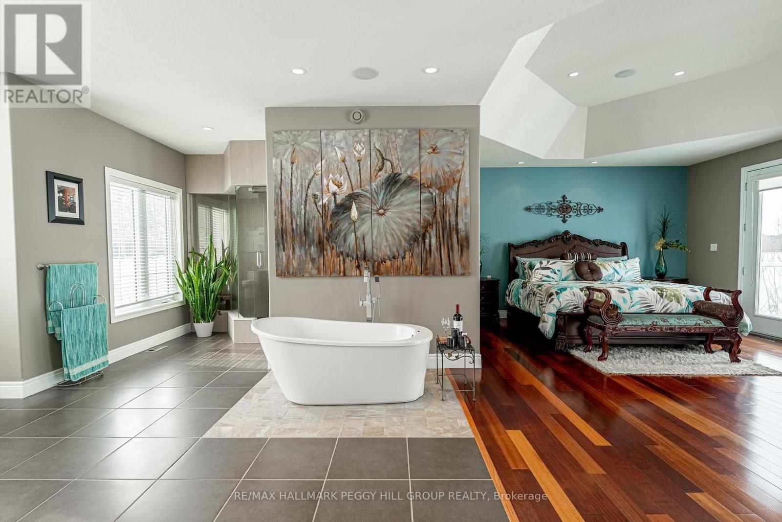 Photo 30 of 1372 Division Road E, Severn ON