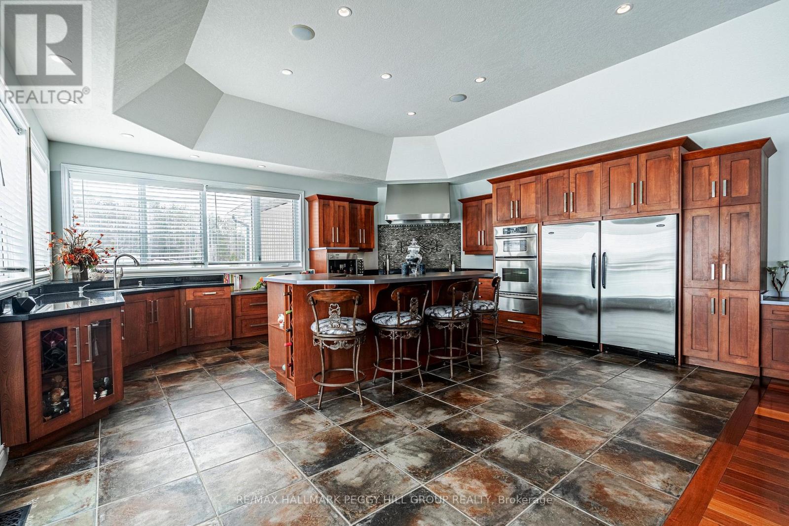 Photo 15 of 1372 Division Road E, Severn ON