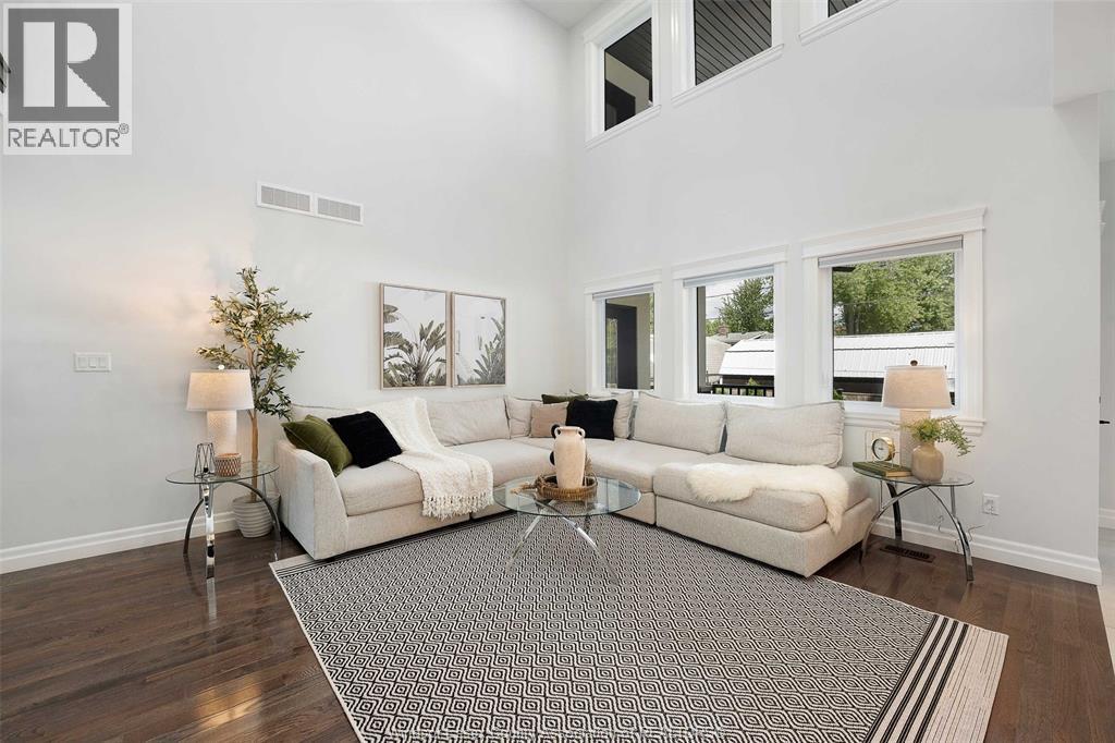 Photo 13 of 72 Scott Drive, Amherstburg ON