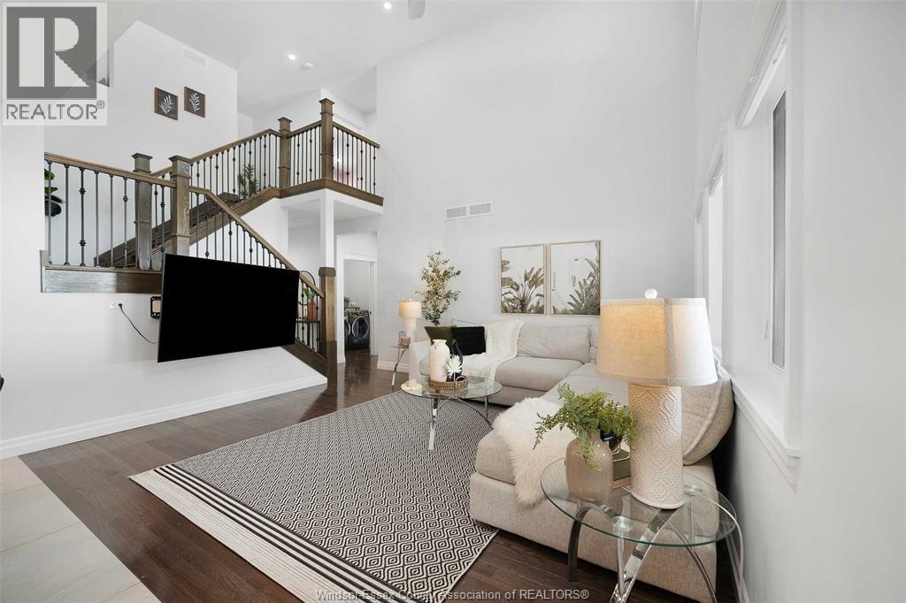 Photo 14 of 72 Scott Drive, Amherstburg ON