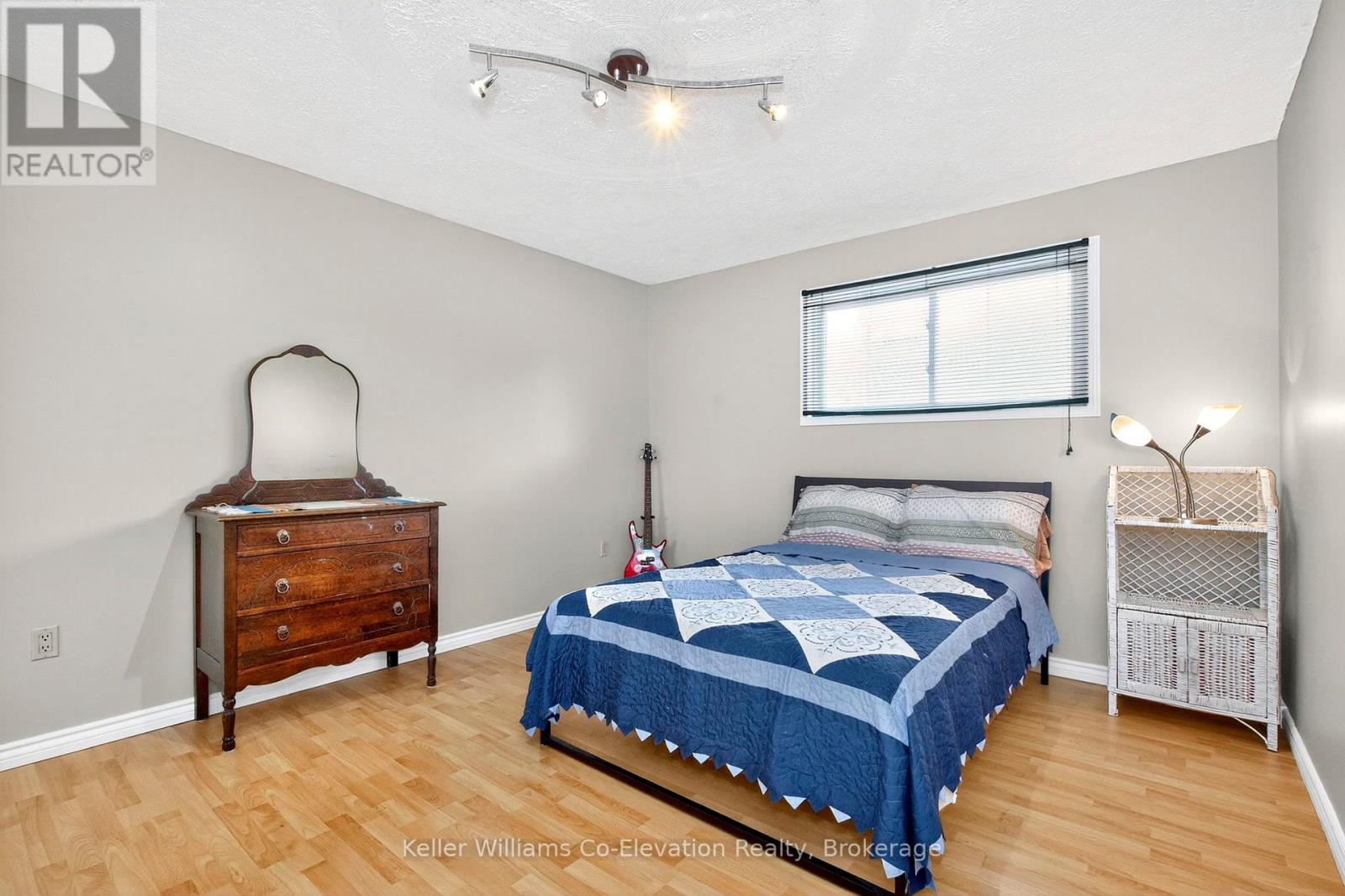 Photo 12 of 62 George Street E, Clearview ON