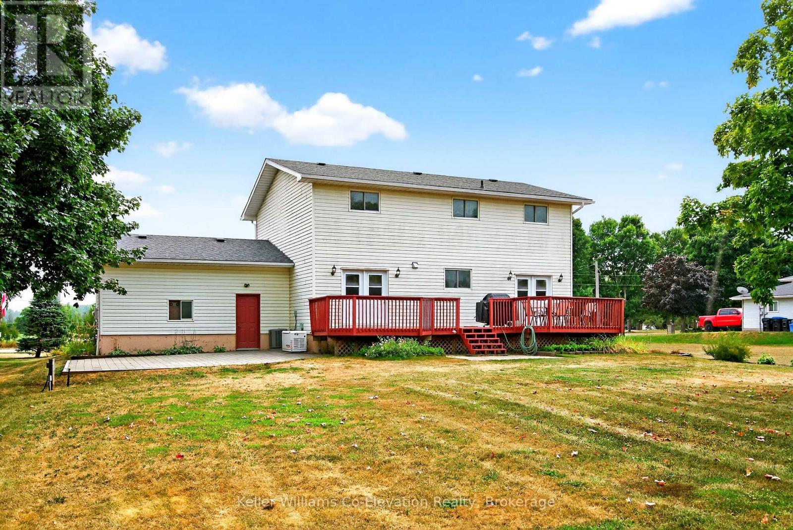 Photo 23 of 62 George Street E, Clearview ON