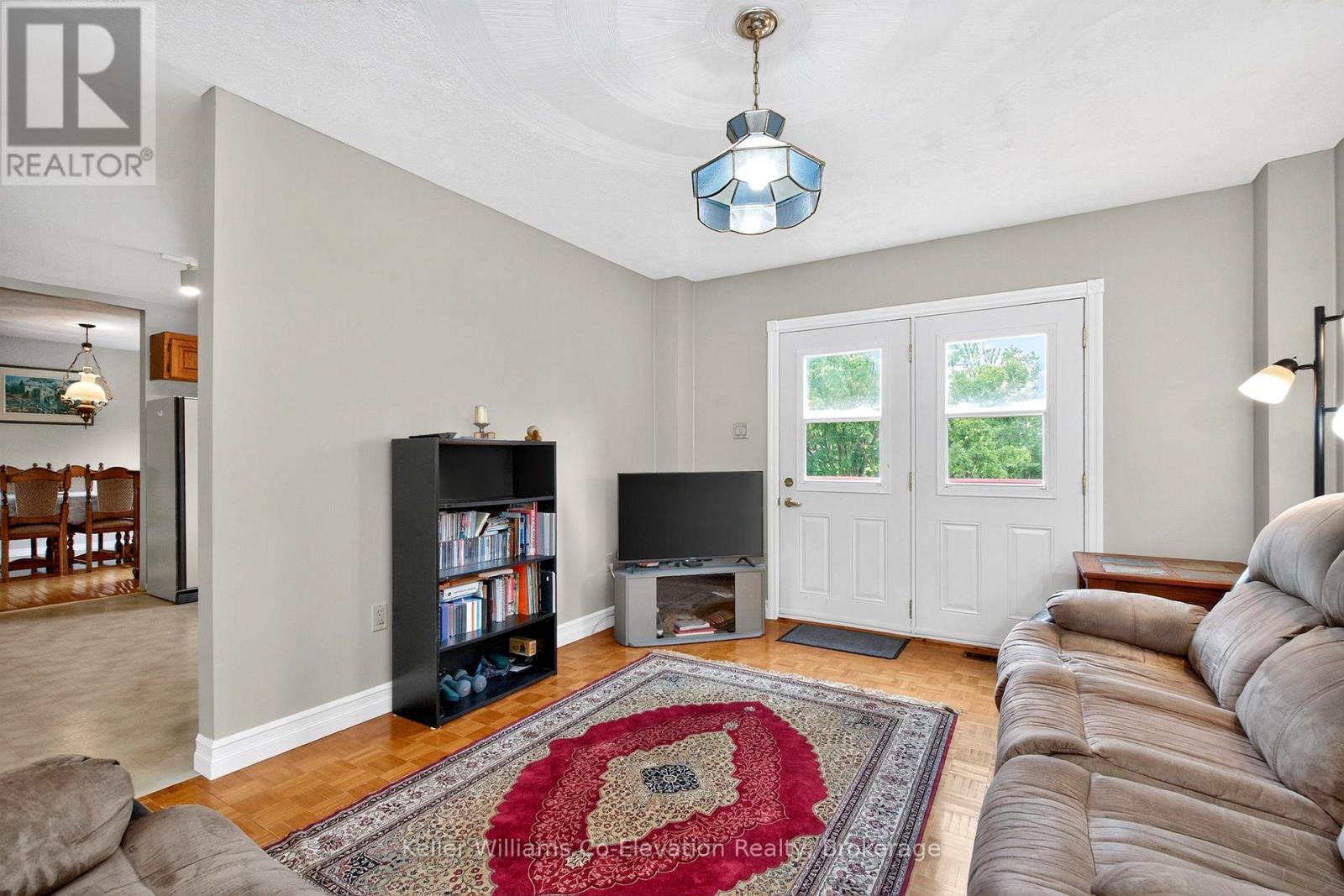 Photo 9 of 62 George Street E, Clearview ON