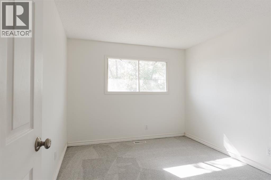 Photo 11 of 453 Signal Road, Fort Mcmurray AB