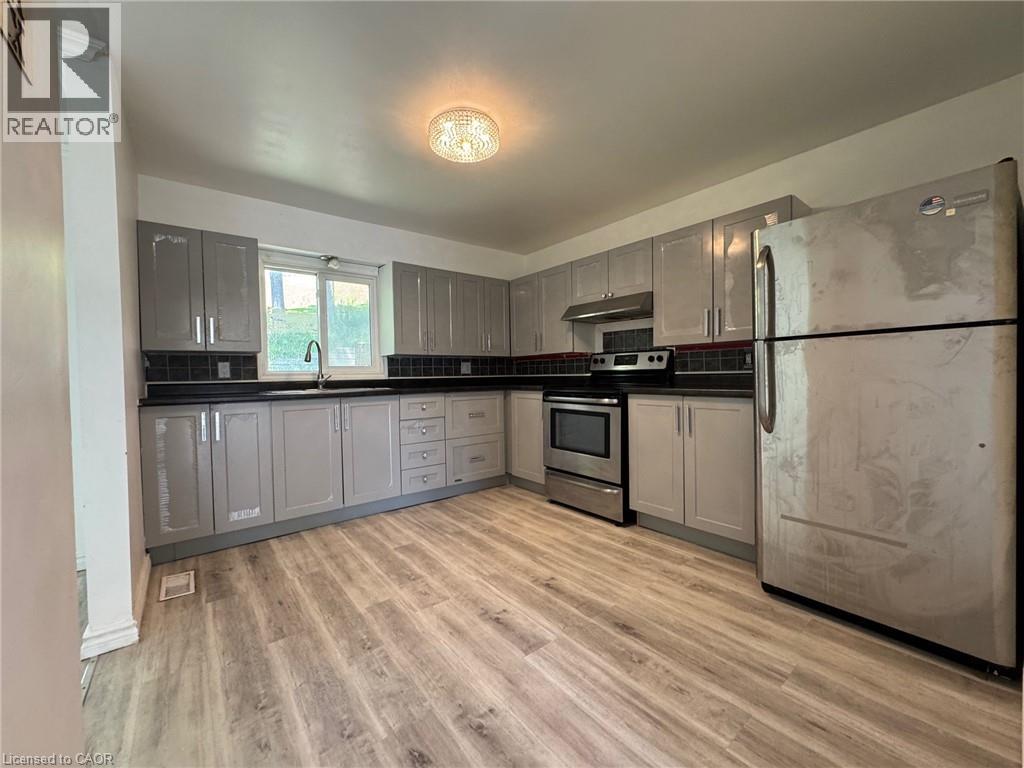Photo 8 of 648 Doon Village Road Unit 5, Kitchener ON