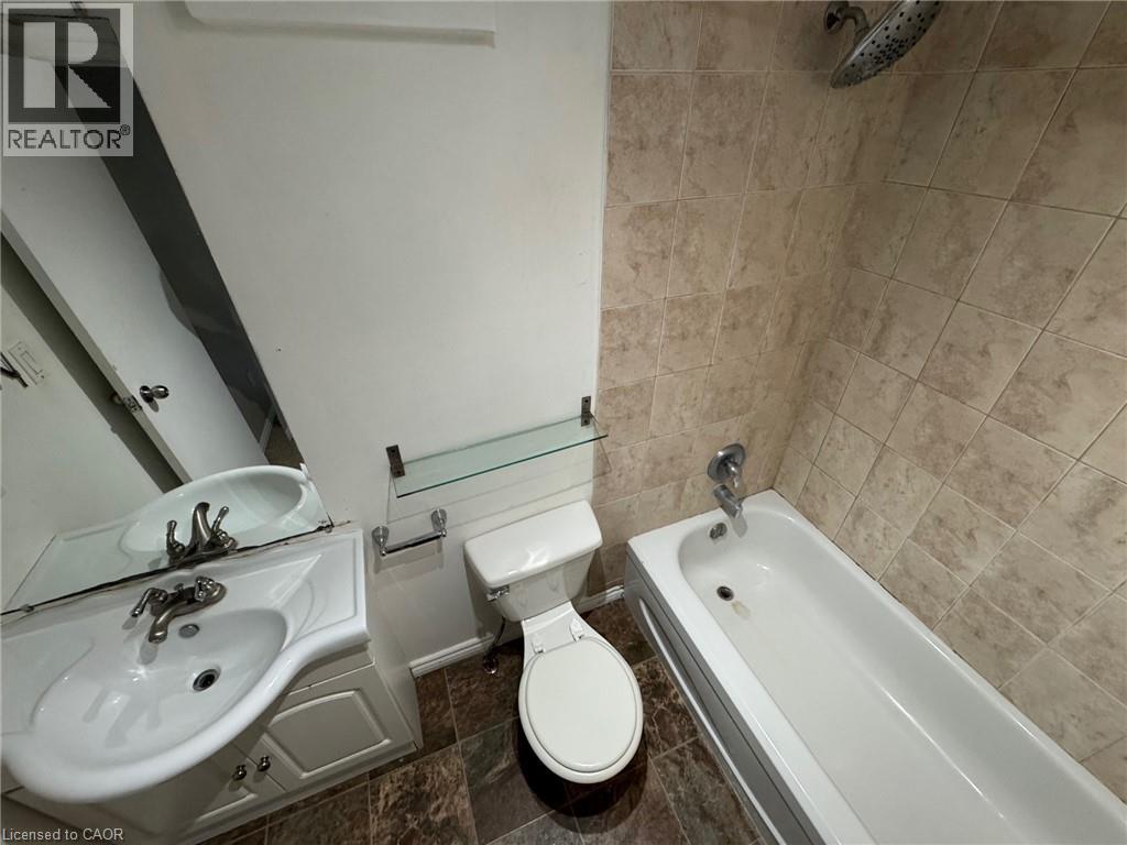 Photo 4 of 648 Doon Village Road Unit 5, Kitchener ON