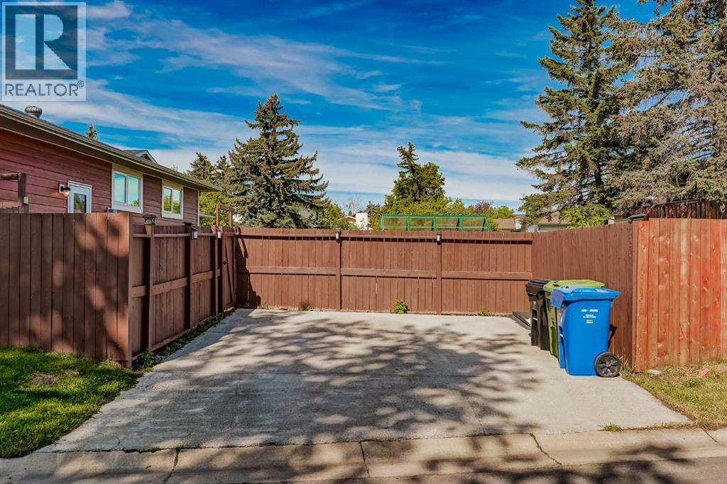 Single Family House Bungalow for Sale in  Whitefield Close NE Whitehorn Calgary 
