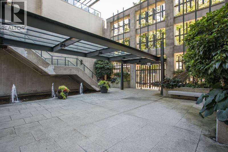 Photo 4 of 705 1155 Homer Street, Vancouver BC