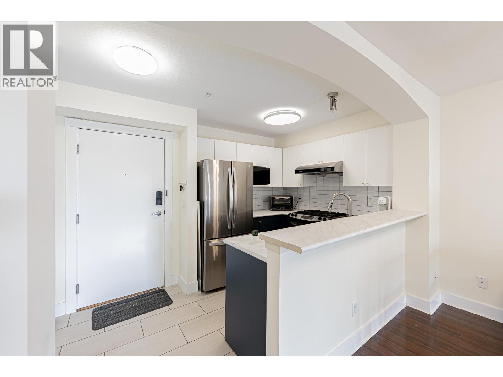 Photo 8 of 312 995 W 59th Avenue, Vancouver BC