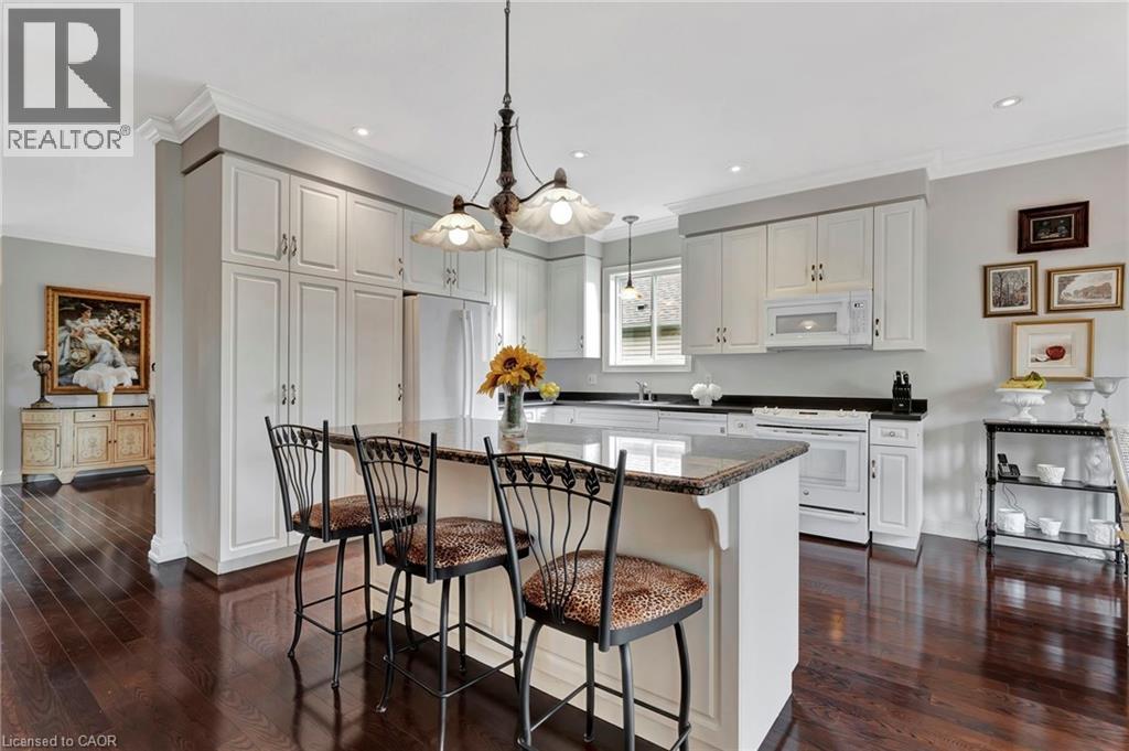 Photo 19 of 32 Cobblestone Drive, Paris ON