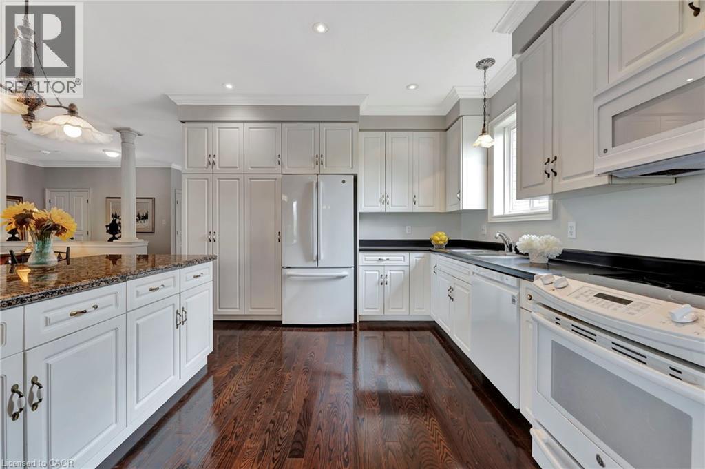 Photo 30 of 32 Cobblestone Drive, Paris ON