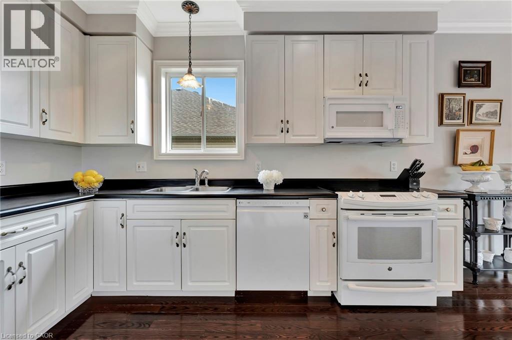 Photo 41 of 32 Cobblestone Drive, Paris ON