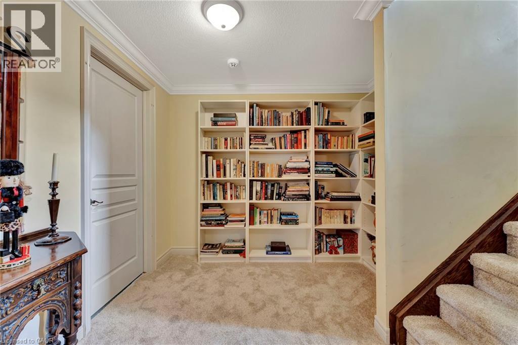 Photo 10 of 32 Cobblestone Drive, Paris ON
