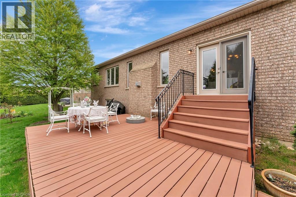 Photo 37 of 32 Cobblestone Drive, Paris ON