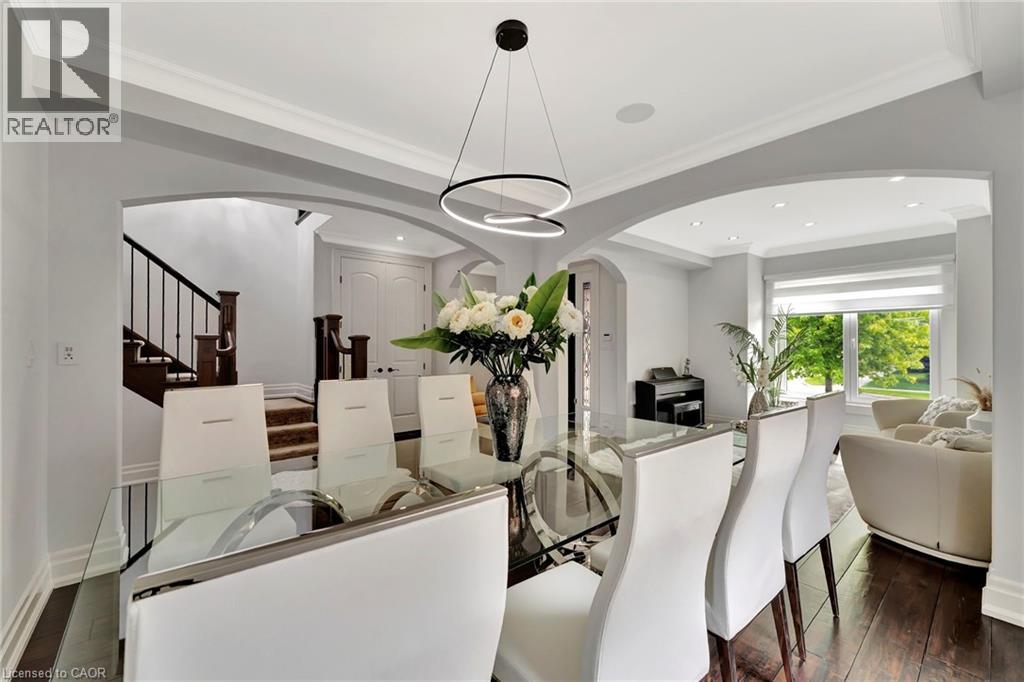 Photo 11 of 537 Deer Ridge Drive, Kitchener ON