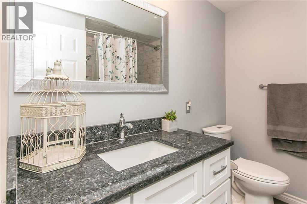 Photo 21 of 130 Kingswood Drive Unit 33, Kitchener ON