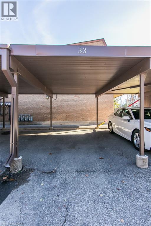 Photo 27 of 130 Kingswood Drive Unit 33, Kitchener ON