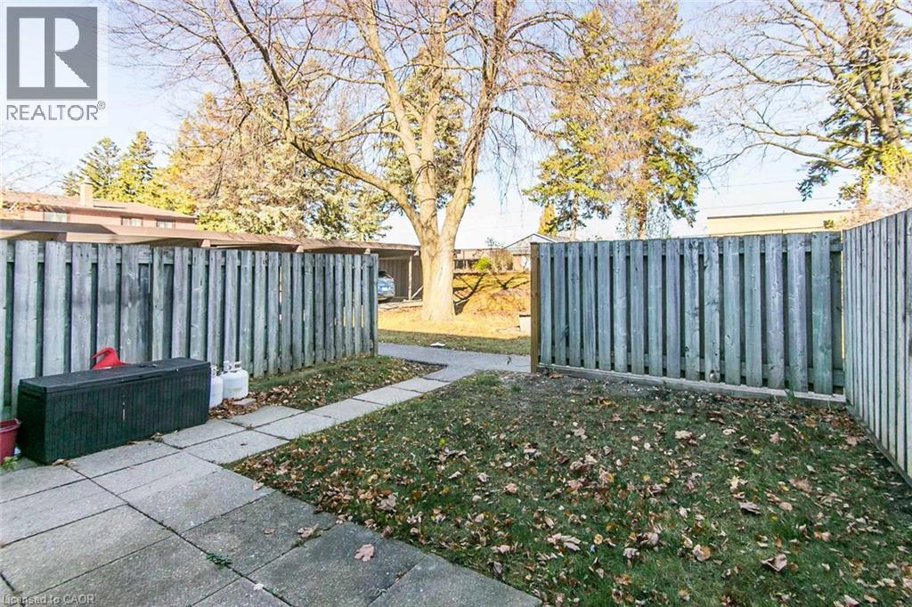 Photo 31 of 130 Kingswood Drive Unit 33, Kitchener ON