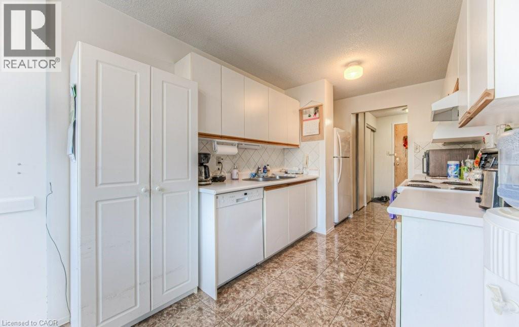 Photo 5 of 55 Blue Springs Drive Unit 207, Waterloo ON