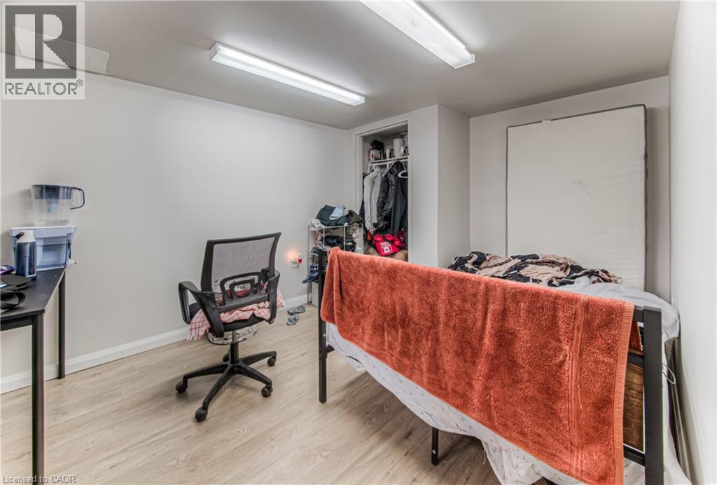 Photo 16 of 42 Cardill Crescent, Waterloo ON