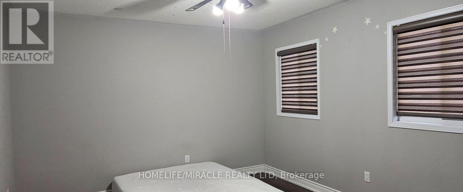 Photo 7 of 59 Luella Crescent, Brampton ON