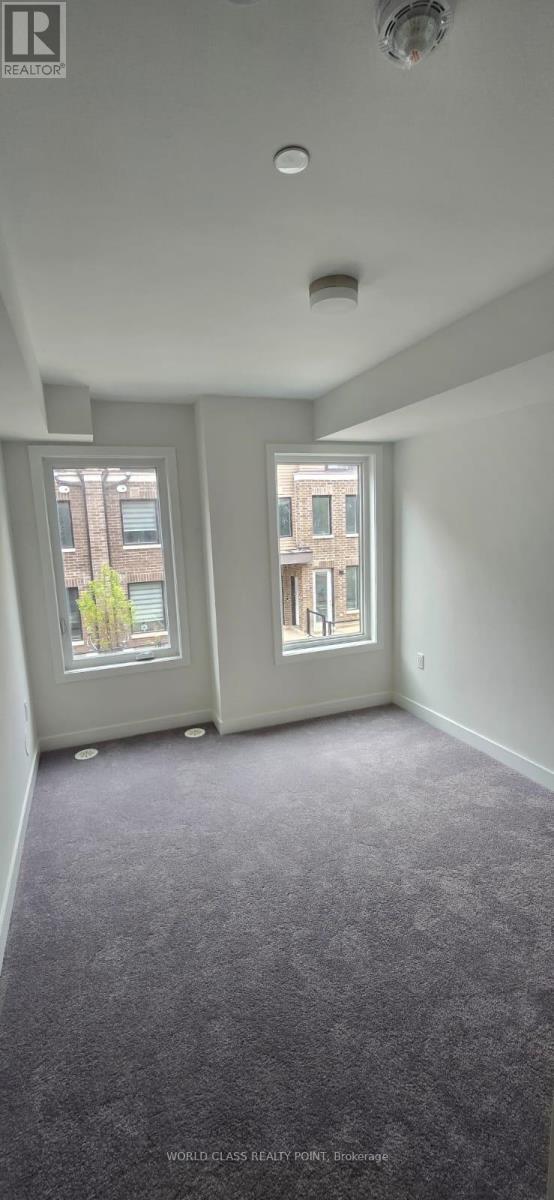 Photo 2 of 15 3546 Colonial Drive, Mississauga ON