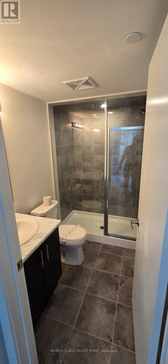 Photo 4 of 15 3546 Colonial Drive, Mississauga ON