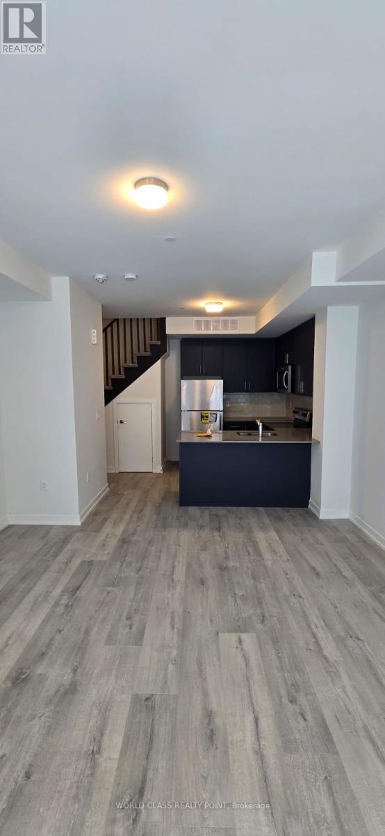 Photo 9 of 15 3546 Colonial Drive, Mississauga ON