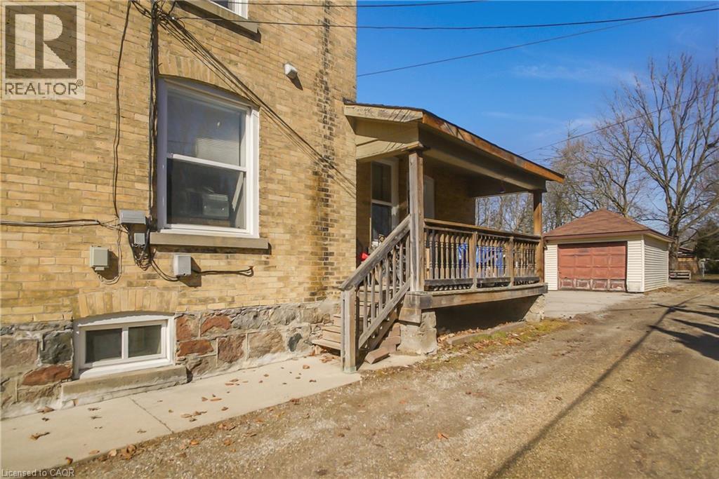 Photo 1 of 17 Shaw Avenue W, Cambridge ON