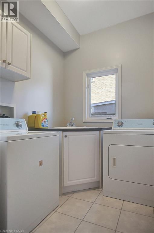 Photo 8 of 320 Robert Ferrie Drive, Kitchener ON