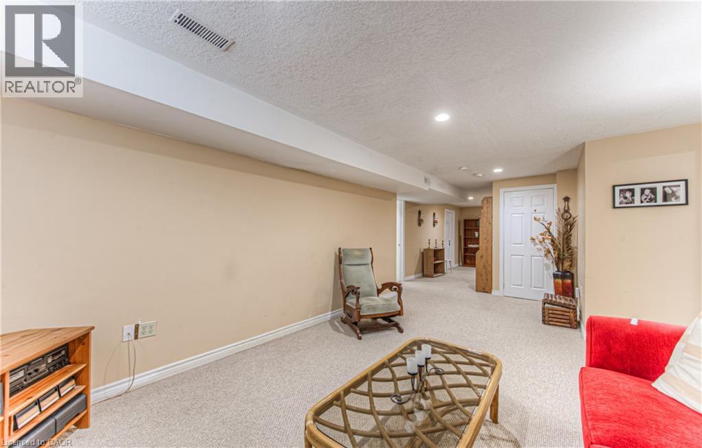 Photo 19 of 100 Idle Creek Drive Unit 19, Kitchener ON