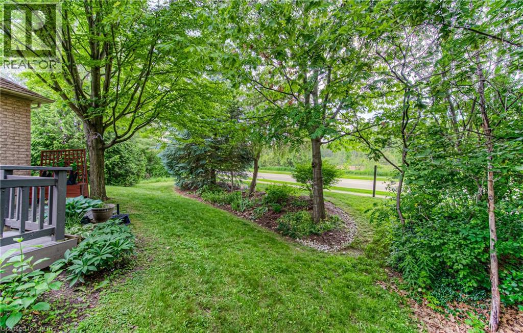 Photo 33 of 100 Idle Creek Drive Unit 19, Kitchener ON