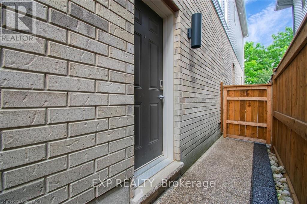 Photo 46 of 49 Scots Pine Trail, Kitchener ON