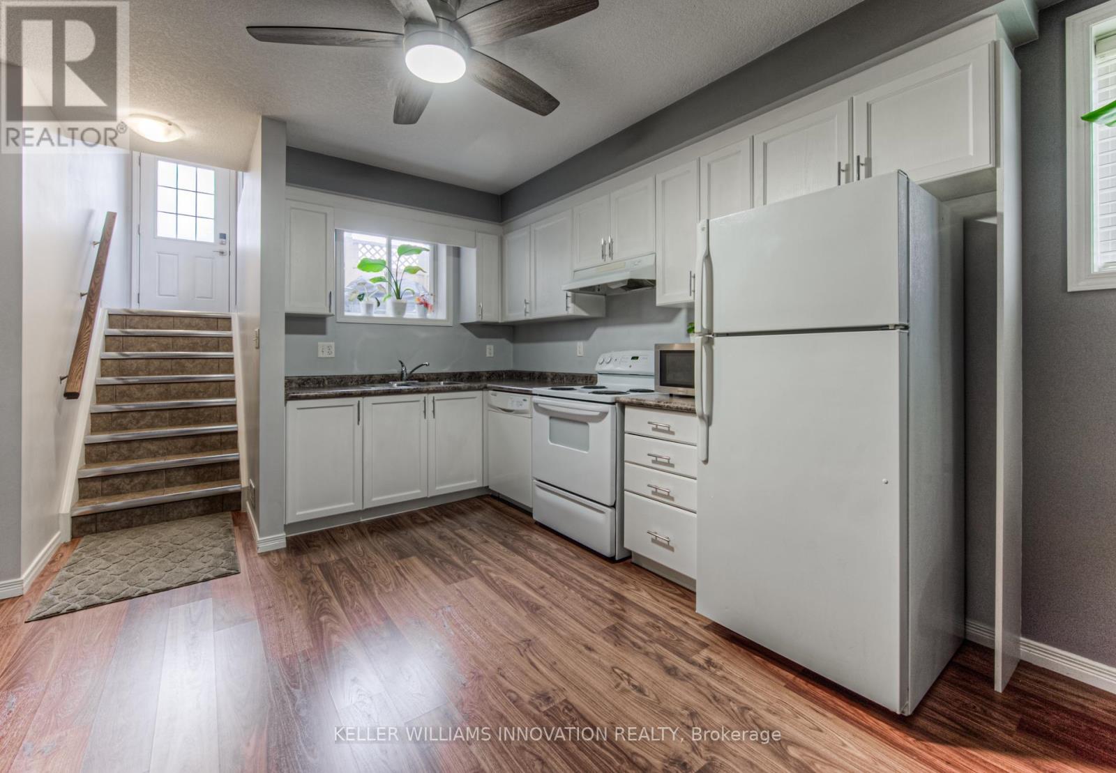 Photo 3 of 15 A 1941 Ottawa Street S, Kitchener ON