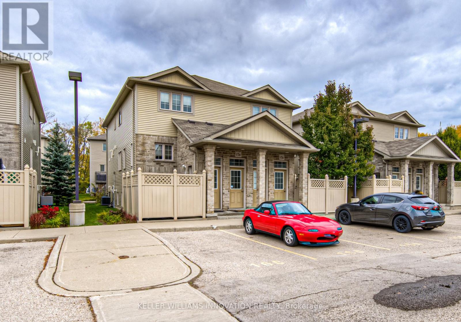 Photo 5 of 15 A 1941 Ottawa Street S, Kitchener ON