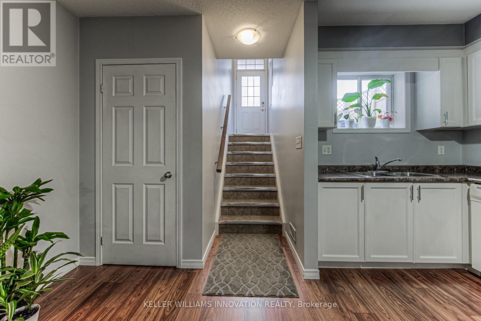 Photo 7 of 15 A 1941 Ottawa Street S, Kitchener ON