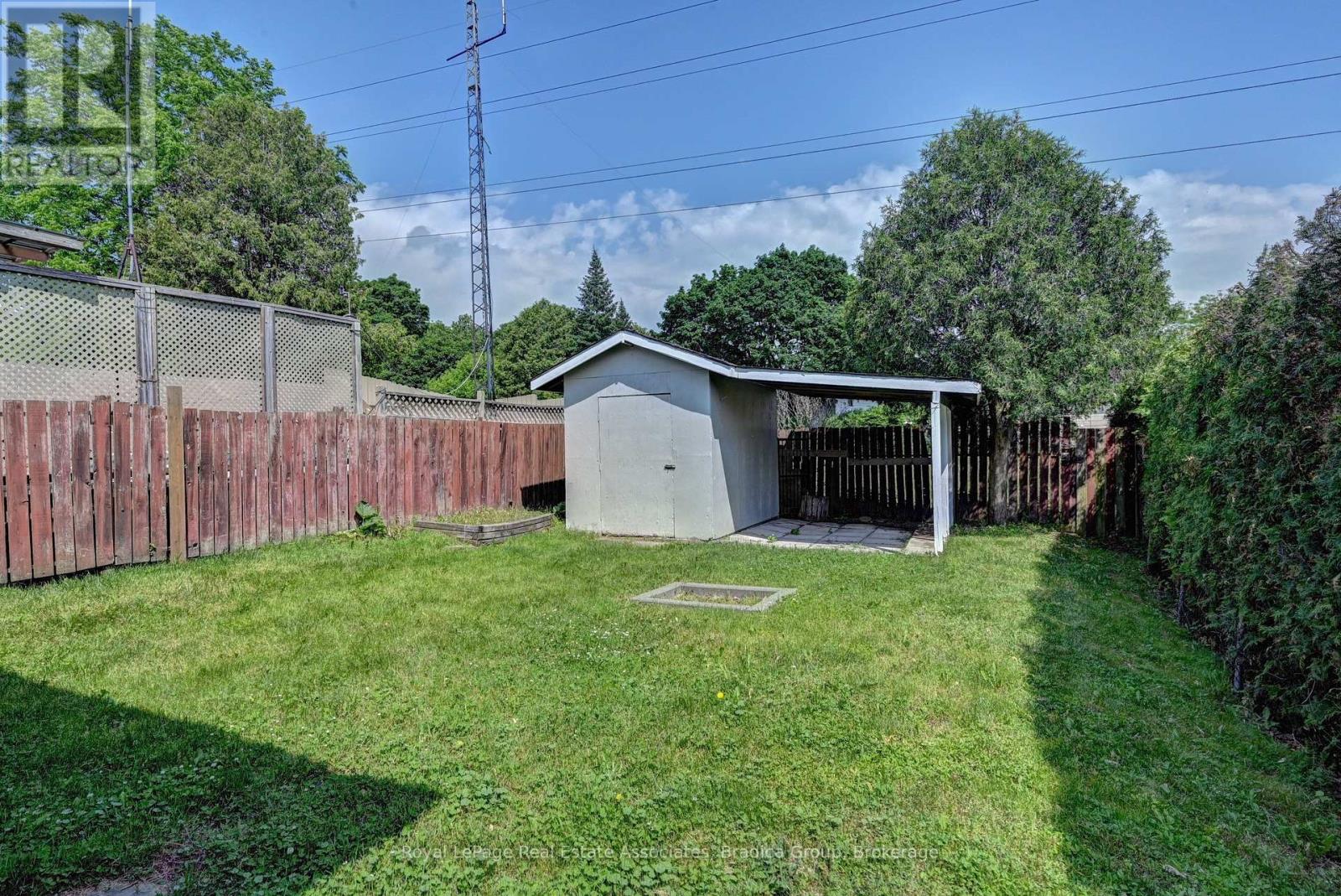 Photo 16 of 354 Southill Drive, Kitchener ON